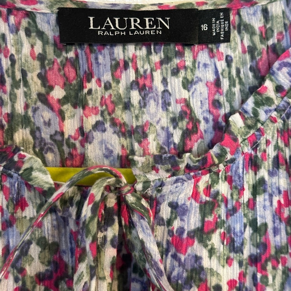 Size 16 women’s Ralph Lauren long, short sleeve flower dress. Worn maybe twice. - Picture 2 of 3